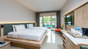 هتل هالیدی این کرابی